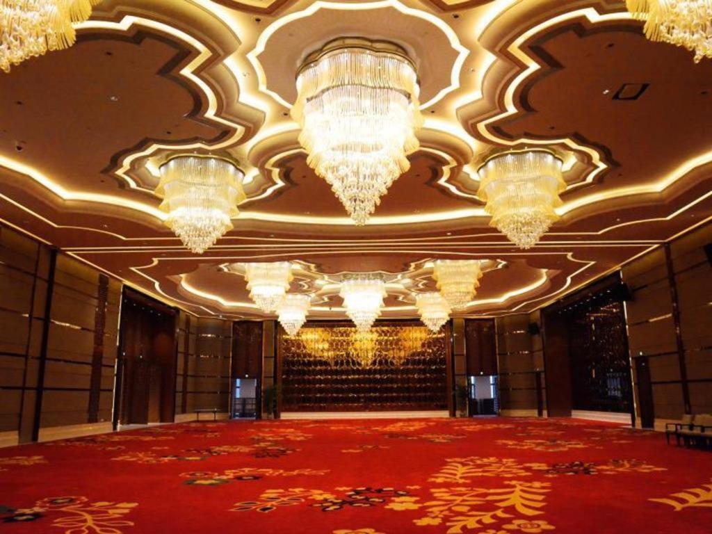Wyndham Grand Plaza Royale Xianglin Shaoyang Hotel Bagian luar foto