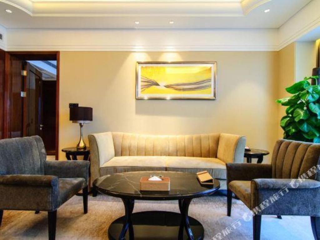 Wyndham Grand Plaza Royale Xianglin Shaoyang Hotel Bagian luar foto