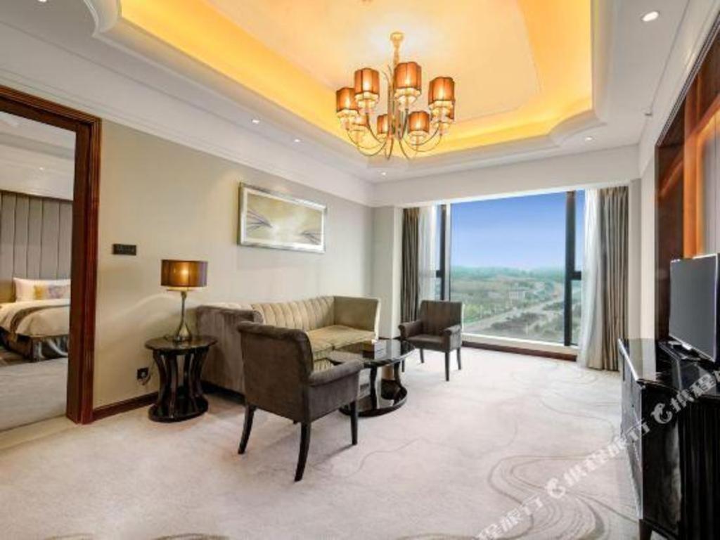 Wyndham Grand Plaza Royale Xianglin Shaoyang Hotel Bagian luar foto