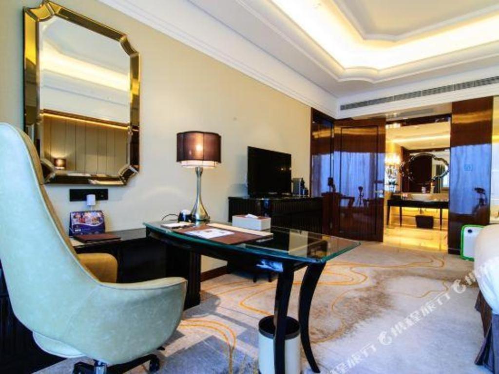 Wyndham Grand Plaza Royale Xianglin Shaoyang Hotel Bagian luar foto