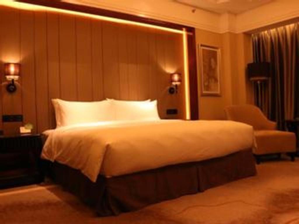 Wyndham Grand Plaza Royale Xianglin Shaoyang Hotel Bagian luar foto
