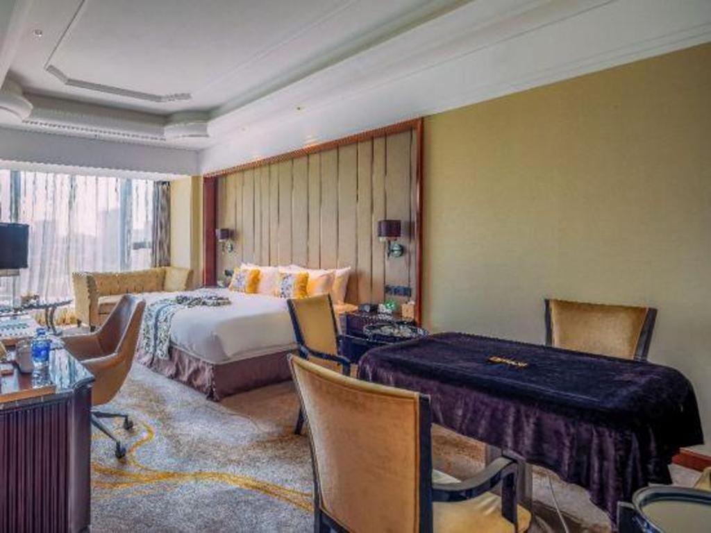 Wyndham Grand Plaza Royale Xianglin Shaoyang Hotel Bagian luar foto