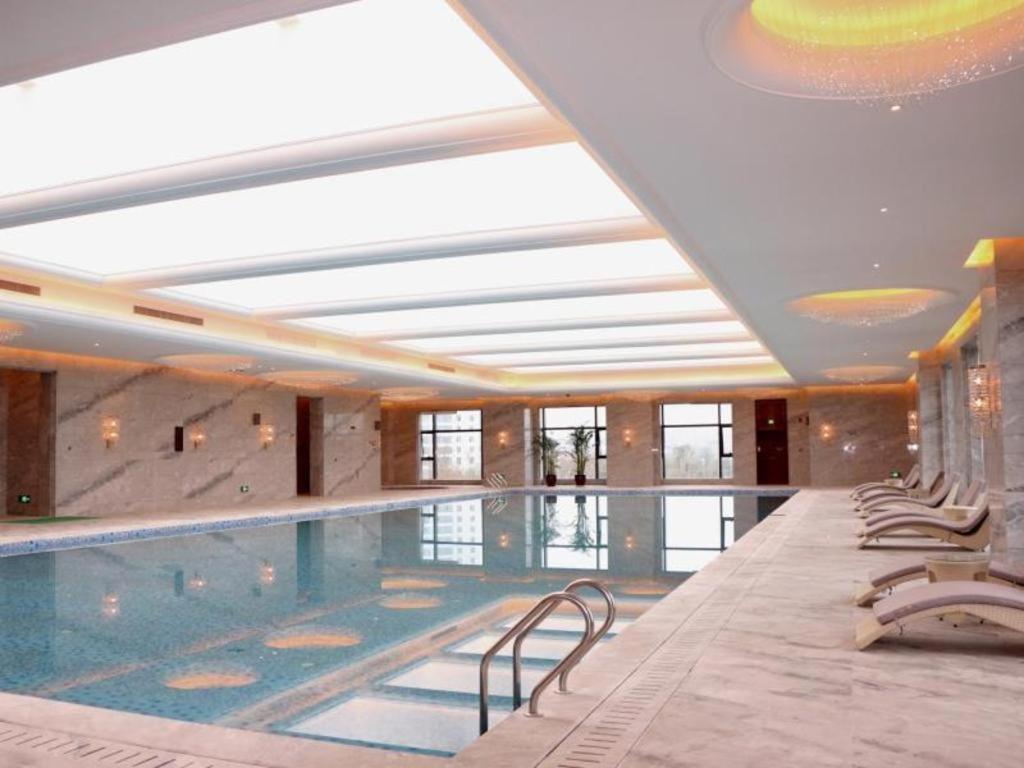 Wyndham Grand Plaza Royale Xianglin Shaoyang Hotel Bagian luar foto