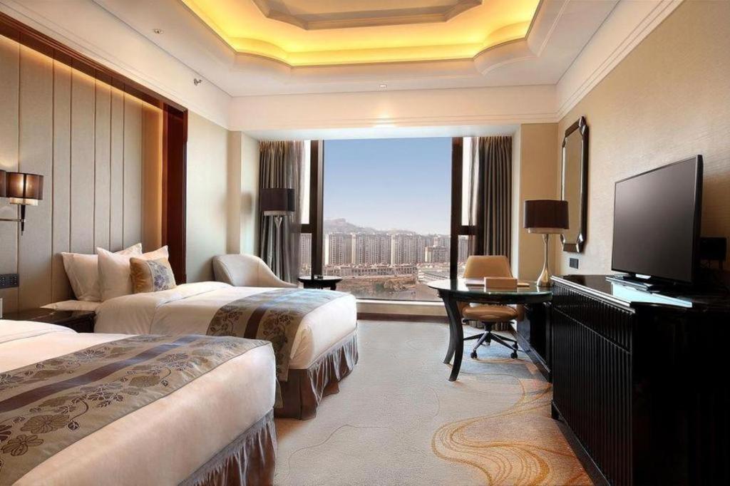 Wyndham Grand Plaza Royale Xianglin Shaoyang Hotel Bagian luar foto